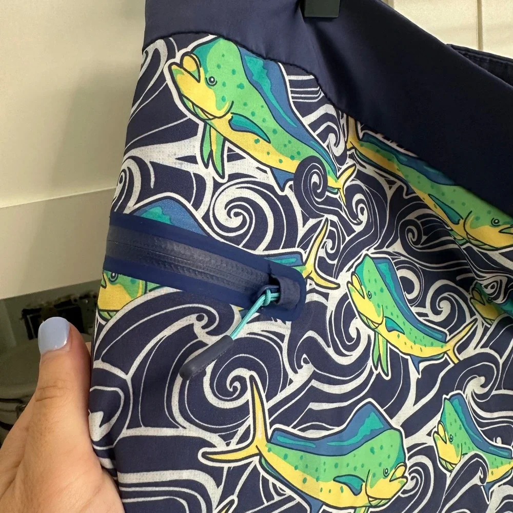 Vineyard Vines Mens 38 Board Shorts Dolphin Fish Performance Swim Trunks Pockets